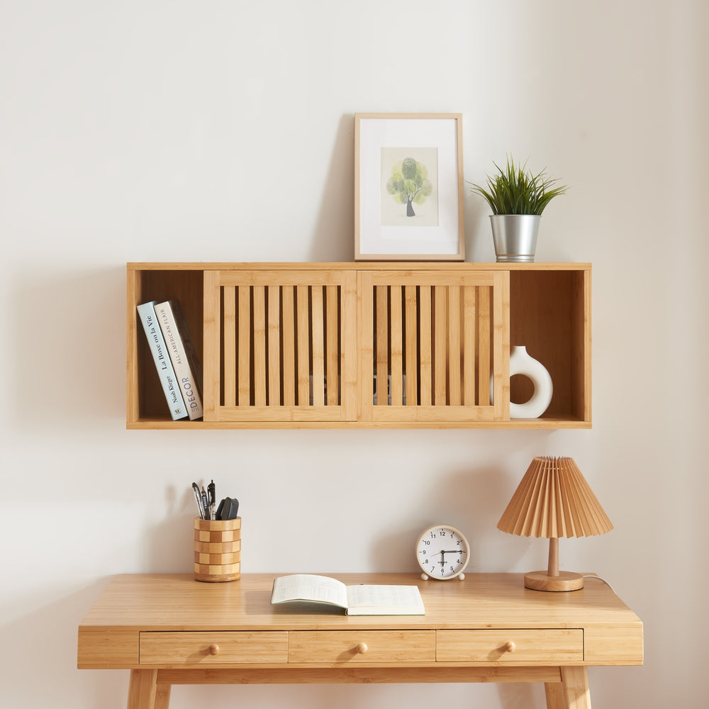 Wandregal Grums mit zwei Schiebetüren 92,5x20x33cm Bambus [en.casa] - premiumXL