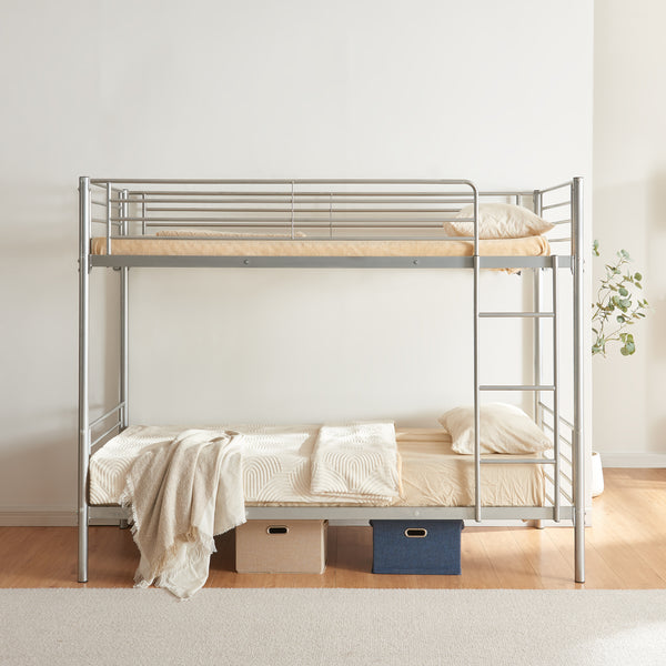 Metall-Etagenbett Soppsar mit 2 Matratzen 200x90 cm Silber [en.casa]