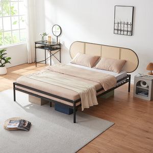 Metallbett Linköping mit ovalem Kopfteil und Matratze [en.casa]