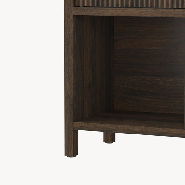 Sideboard Lukkodso mit Türen und Fächern [en.casa]